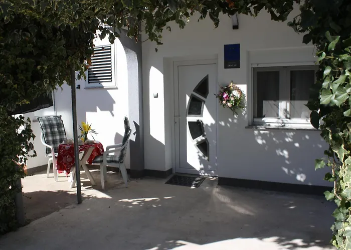 Studio Apartman Tristan